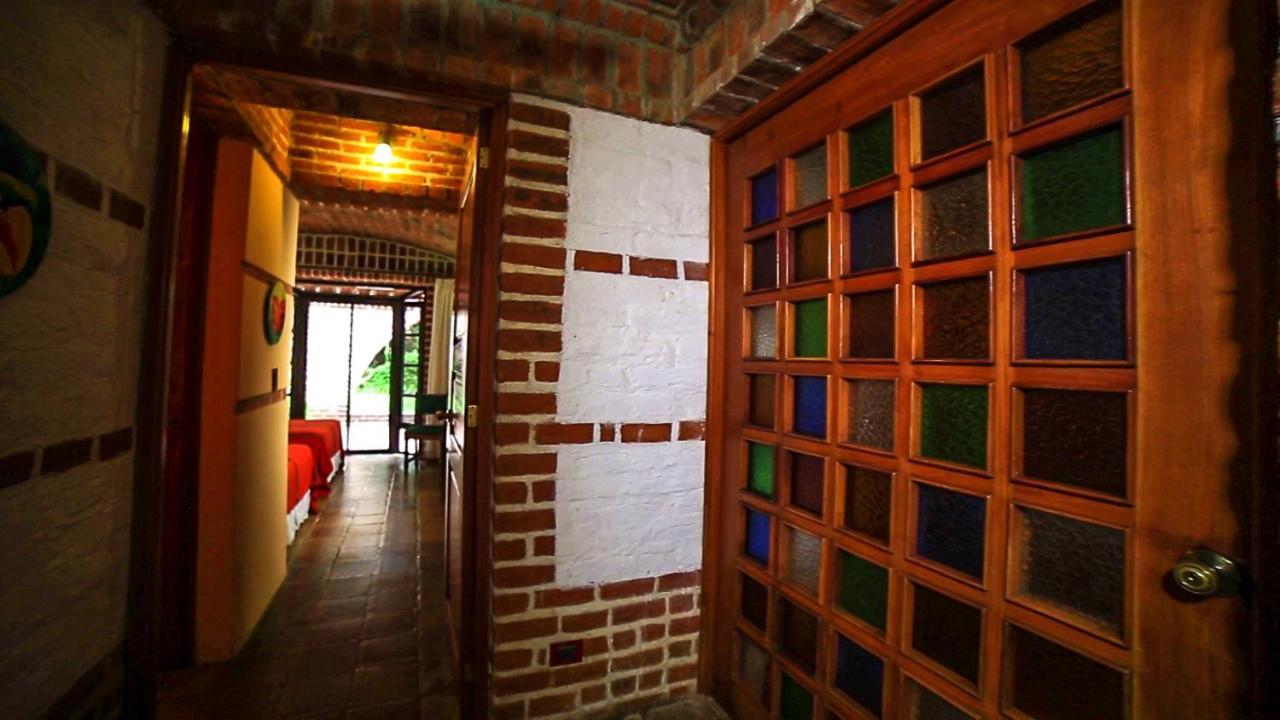 Hotel San Buenaventura De Atitlan Panajachel Exterior photo
